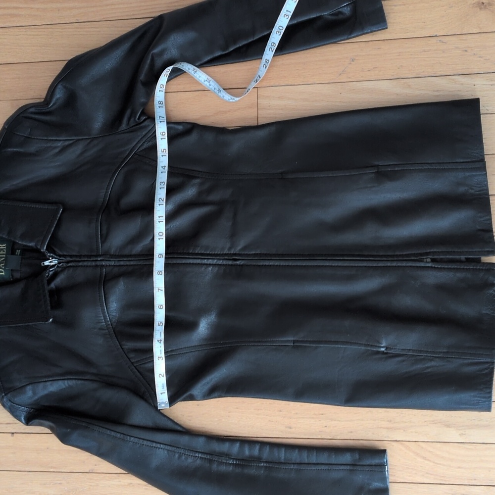 Vintage Danier Fitted ladies leather coat S - Picture 7 of 10
